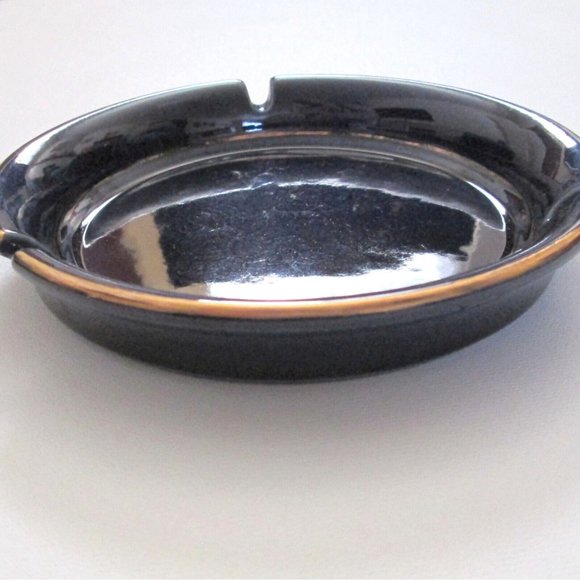 Hyalyn Ceramic Ashtray Round Cobalt Blue Gold Trim 6 Inches Cork Back - Picture 2 of 6